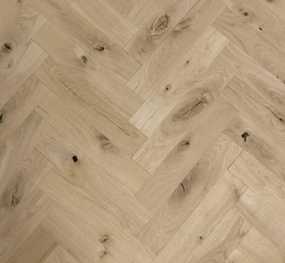 Partij 17.20m² Extra rustic visgraat parket